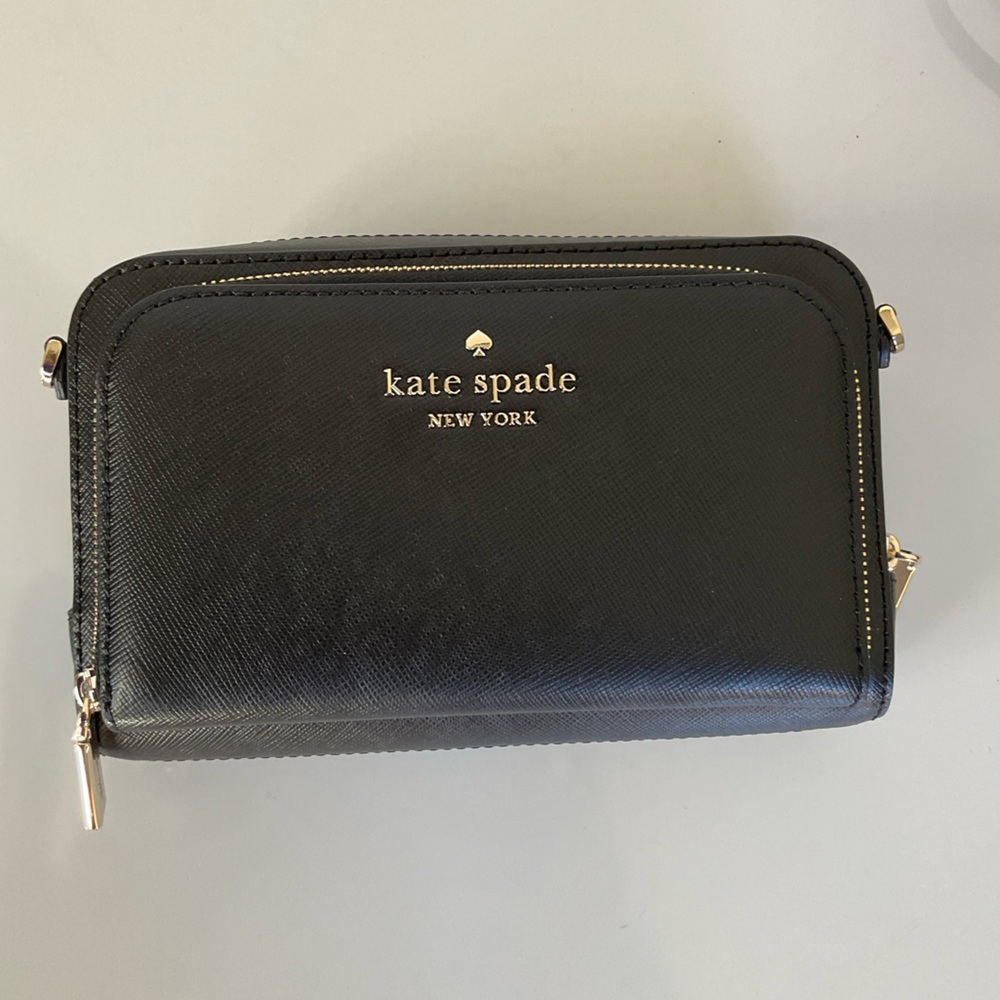 Kate Spade NWOT Dual Zip Around Crossbody. - Picture 2 of 5